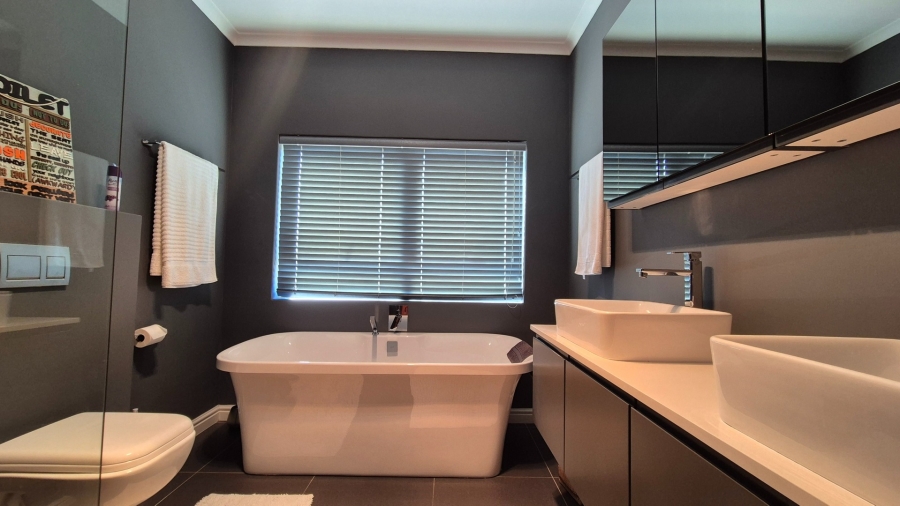 3 Bedroom Property for Sale in Langebaan Country Estate Western Cape